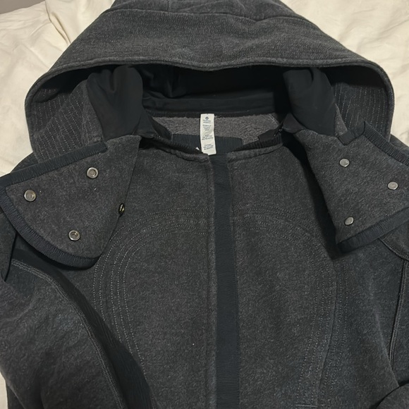 Lululemon scuba hoodie removable hood 6 - Picture 8 of 10